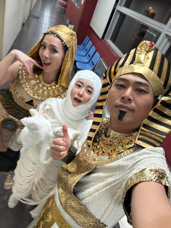 三代同糖｜林沚羿为扮木乃伊遭药房绷带由头包到落脚 本尊亲揭行动受限背后搞笑苦况