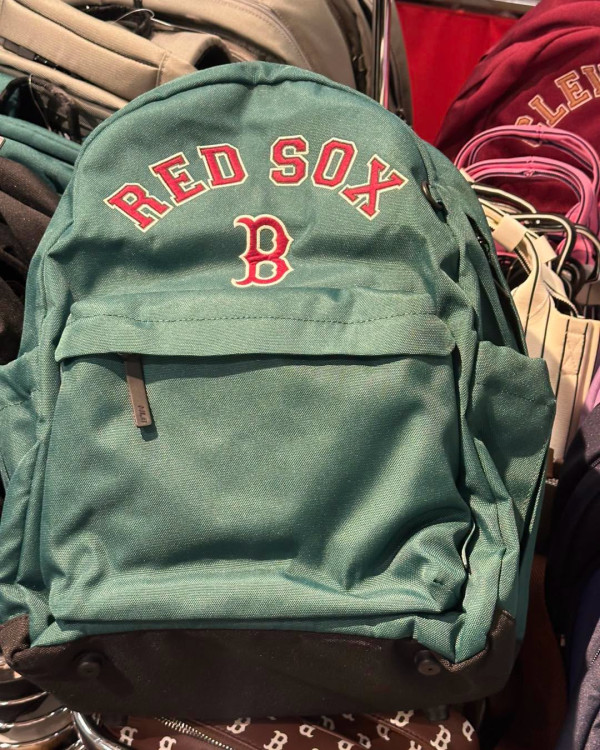 開倉優惠 | 銅鑼灣時代廣場MLB開倉！$100起買人氣棒球帽/鞋款/袋款