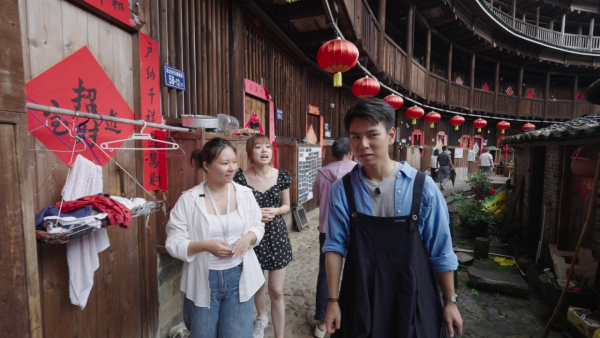 怪宿宿2想天开最终章｜李芷晴住500年历史“真·土楼”！挑战睡停尸间：好怕随时有人掀进去