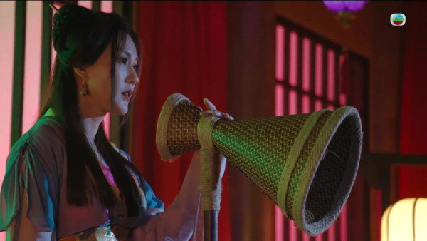 死有对证妖女|罗雪妍落选港姐入行背景起底!自揭大尺度演出底线:可接受大露背