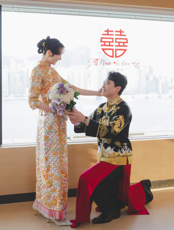 30歲女藝人產後補辦婚禮極奢華！「黃金聖鬥士」全套足金金器睇到嘩嘩聲