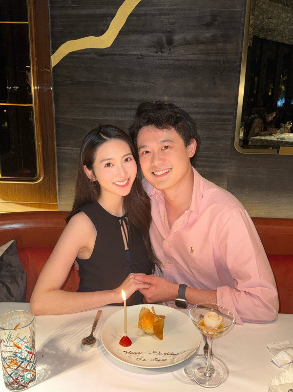 30歲女藝人產後補辦婚禮極奢華！「黃金聖鬥士」全套足金金器睇到嘩嘩聲