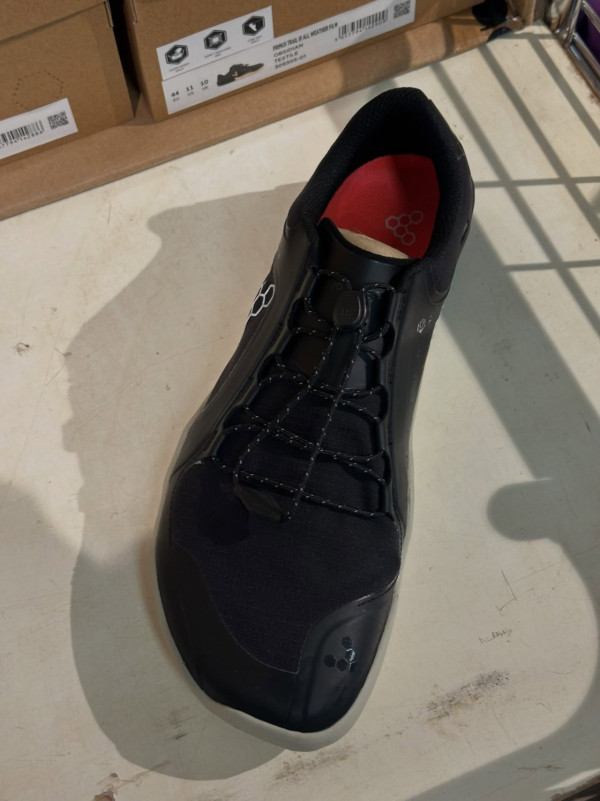 开仓优惠｜名牌运动鞋开仓$300起！Vivobarefoot/MLB/Diadora劈价！帆布鞋、老爹鞋都有平
