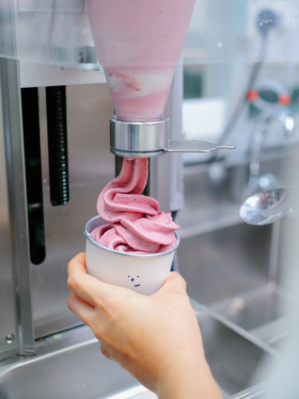 西環山道新店Chill Hill｜型格洗衣店食無添加純乳酪Froyo