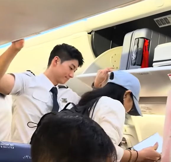 韓國靚仔空少側臉照瘋傳!驚嘆以為看韓劇 大批網民被圈粉:這根本男主吧