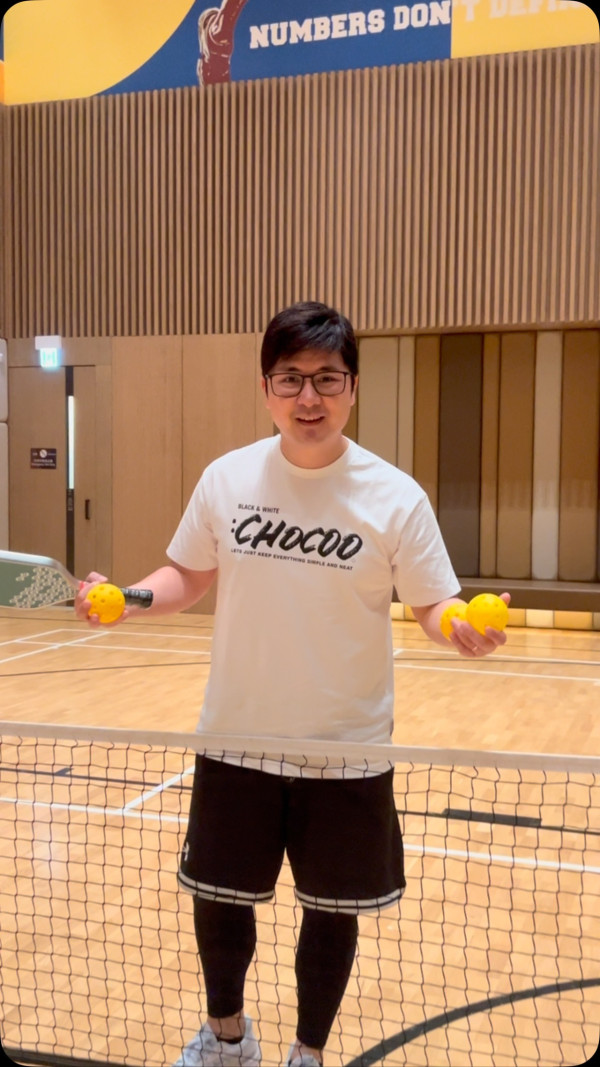 李泳豪獲善心人指引尋獲亡母施明骨灰之所 感性晒母子照：今早已上位