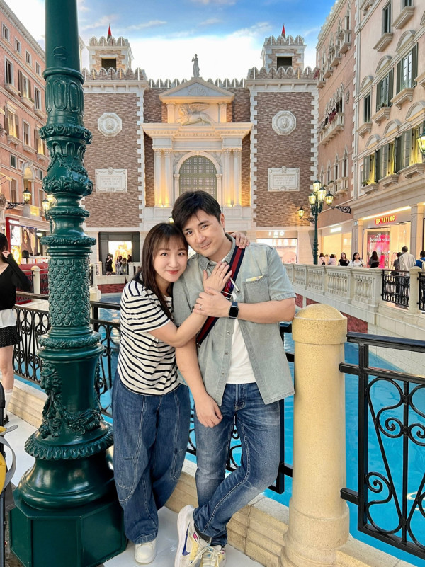 李泳豪獲善心人指引尋獲亡母施明骨灰之所 感性晒母子照：今早已上位