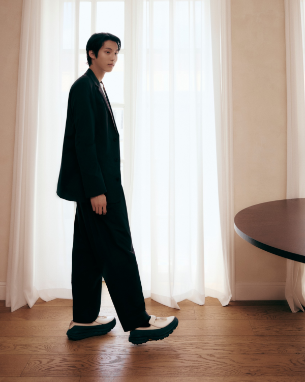 圖片來源:IG@hoka_kr HOKA大熱SPEED LOAFER一鞋難求!流蘇樂福鞋/街頭風到正裝混搭一對搞掂、附日韓台價錢對比