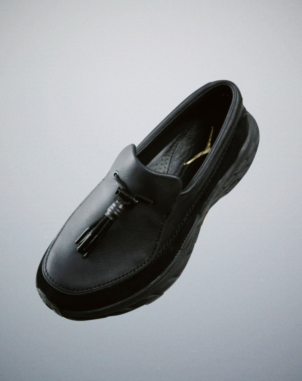 圖片來源:IG@hoka_kr HOKA大熱SPEED LOAFER一鞋難求!流蘇樂福鞋/街頭風到正裝混搭一對搞掂、附日韓台價錢對比
