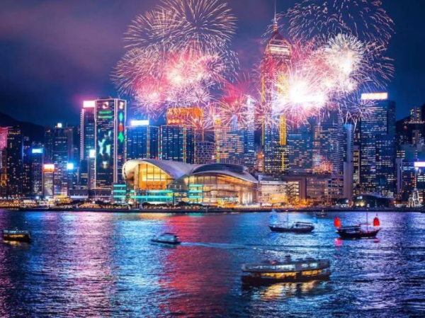 香港维多利亚港豪华游艇游船之旅（图片来源：KKday）