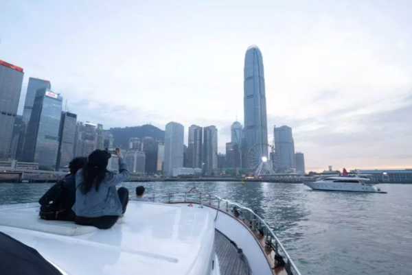 香港维多利亚港豪华游艇游船之旅（图片来源：KKday）