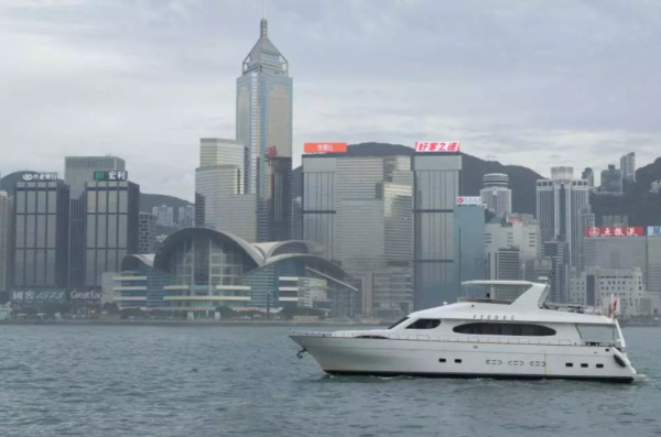 香港维多利亚港豪华游艇游船之旅（图片来源：KKday）