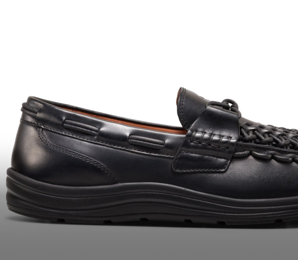 圖片來源:keenfootwear.jp KEEN爆紅UNEEK LOAFER!戶外紳士風/復古雙繩編織設計 附港日價格對比!