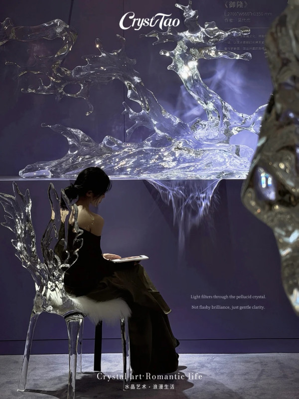 圖片來源:小紅書@CrystTao晶仕道 深圳羅湖水晶藝術展免費入場!原創夢幻水晶雕塑/天使之椅 附地址交通