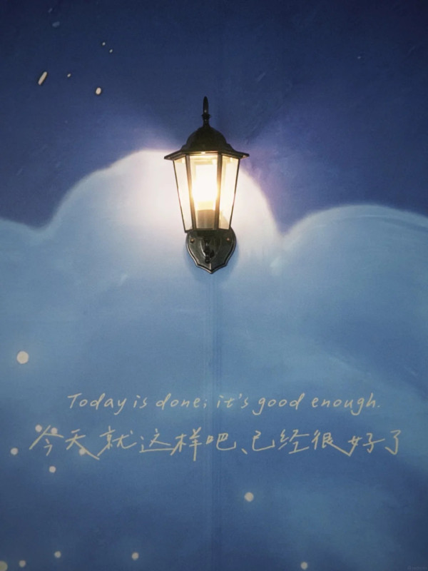 圖片來源:小紅書@深圳万象前海 深圳南山中秋限定月亮便利店!巨型月亮/免費打印紀念相片收據 附地址交通