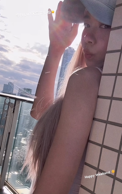 林明祯形象大变突换“白金长发” 破格发型超惊艳如日系辣妹几乎认不出