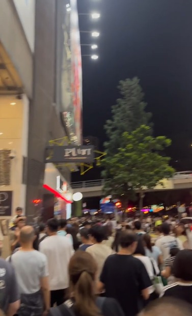 維園中秋綵燈會人山人海！網民驚呼人流似行年宵 未入夜已逼爆排40分鐘