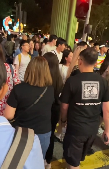 維園中秋綵燈會人山人海！網民驚呼人流似行年宵 未入夜已逼爆排40分鐘