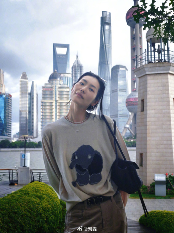 早春晴朗|井柏然刘雯屡传已结婚!低调相恋6年秀恩爱细节曝光