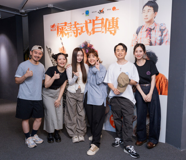 903舞台劇《屎詩式自傳》八場爆滿圓滿落幕 Elsie再度自編舞台劇盼原班人馬再度重演