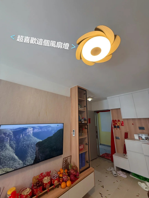 居屋新居入伙大门挂巨型红绣球！街坊惊爆似结婚！屋主亲解系1地方文化习俗