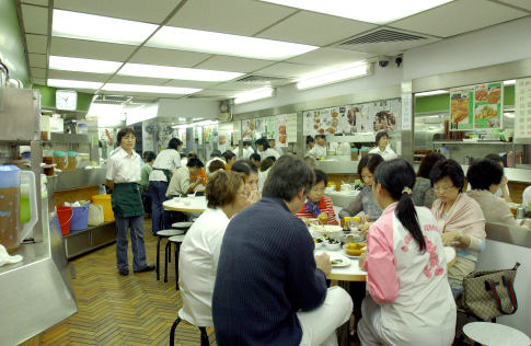 政府將延長「香港餐廳清真認證資助計劃」至2027年年底，以鞏固全球穆斯林友善目的地領先地位。（圖片來源︰HKET）