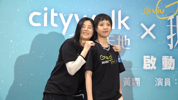 53岁蒙嘉慧久违露面身材暴涨3个码！惊现厚实健康肥，震惊网友认不出：胖得够多