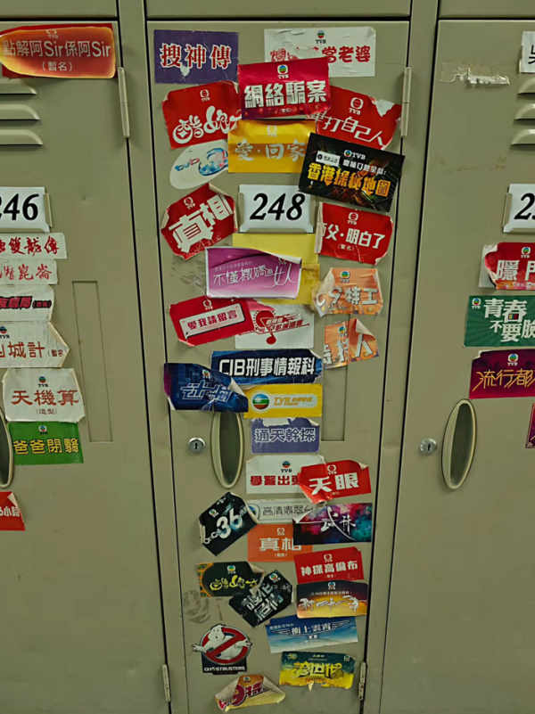 43岁资深女艺人无预警宣布离巢！御用配角曾参演过百部剧 含泪告别：小妹行咗二几年