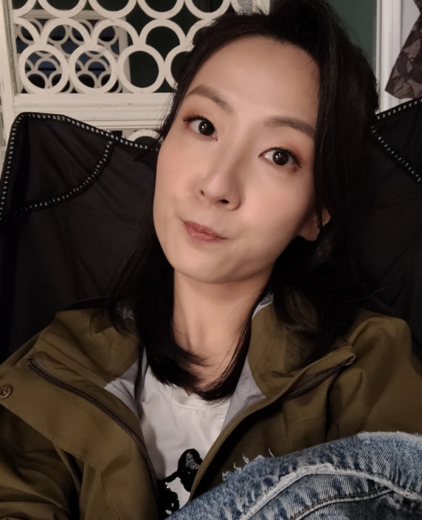 43岁资深女艺人无预警宣布离巢!御用配角曾参演过百部剧 含泪告别:小妹行咗二几年