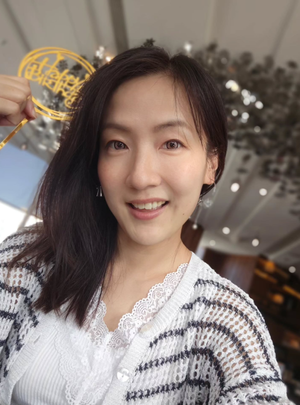 43岁资深女艺人无预警宣布离巢!御用配角曾参演过百部剧 含泪告别:小妹行咗二几年