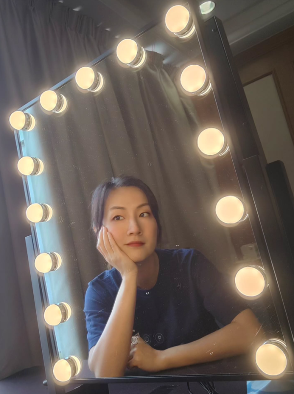 43岁资深女艺人无预警宣布离巢！御用配角曾参演过百部剧 含泪告别：小妹行咗二几年