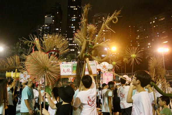 維園現大坑火龍中秋福袋！檔主稱已開光兼內藏龍鬚 型到爆掀網民尋寶熱