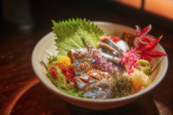人氣復古居酒屋推限定秋刀魚菜式！原條刺身/山椒釜飯/秋刀魚刺身丼定食
