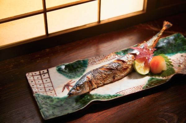 人氣復古居酒屋推限定秋刀魚菜式！原條刺身/山椒釜飯/秋刀魚刺身丼定食