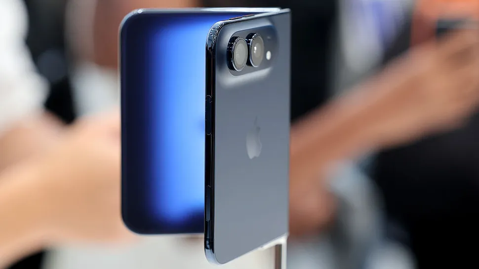 新 iPhone 唔洗貼保護貼？Apple 高層直言：睇到有人貼就唔自在　呼籲大家安心「裸機」