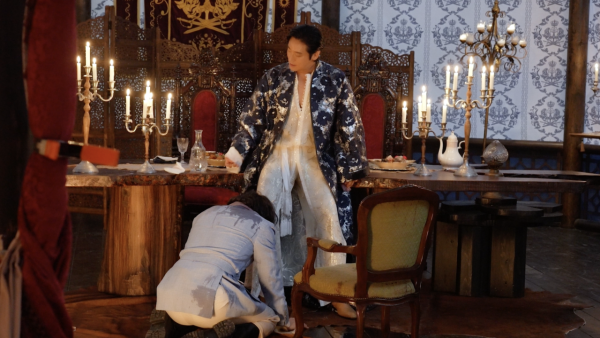 再婚皇后韓劇|預告突破1300萬!幕後花絮曝光 遠赴歐洲16座城堡考察
