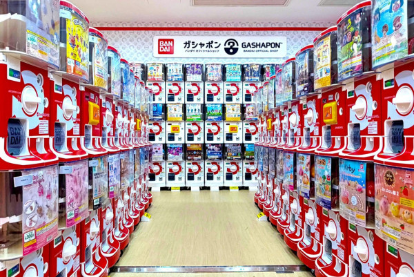 日本正版扭蛋店GBO進駐天水圍！逾200台扭蛋機登場 開幕限時送扭蛋展示盒