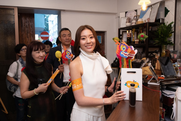 重游大坑｜港姐冠军袁绮瑶亲手扎作“迷你小火龙” 即看工作坊3大体验亮点
