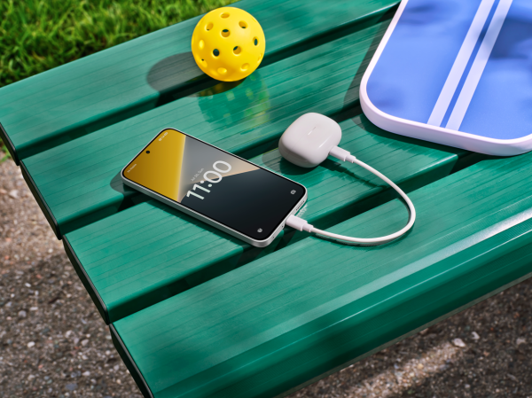 POCO X8 香港開售！8,340mAh 續航玩足兩日、支援 IP68 水下拍攝　早鳥 $2,299 開賣仲送手環