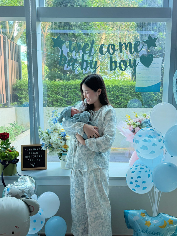 35岁女艺人中秋节宣布平安诞下儿子！荣升妈妈晒喂母乳照报喜：“他来了”