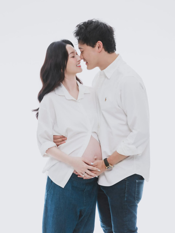31岁女艺人产后极速宣布怀第二胎！闪婚双喜临门晒巨肚极速三年抱两
