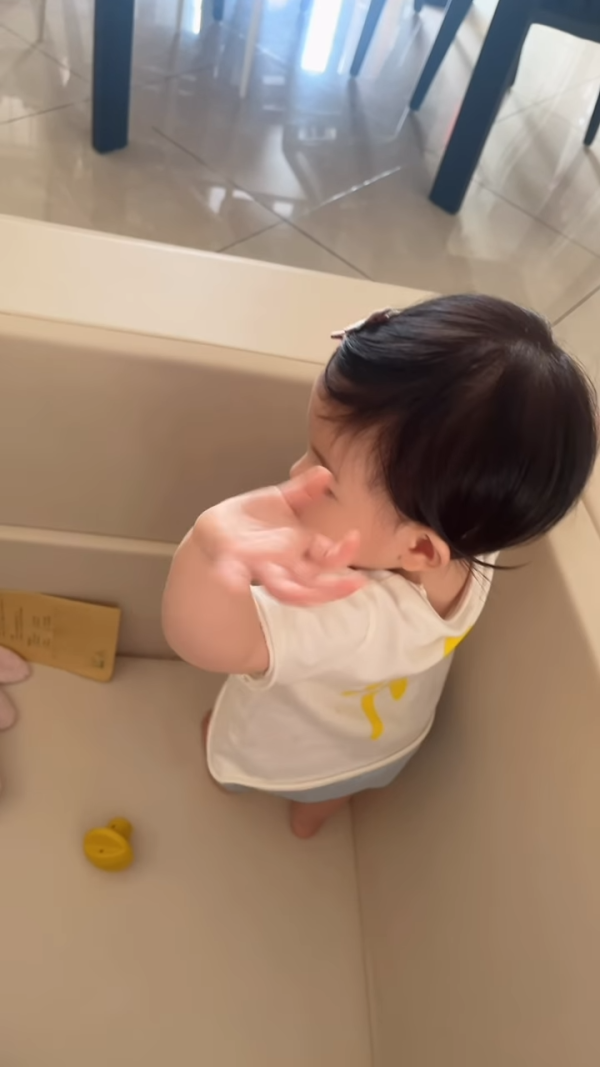郭富城孻女正臉樣近照激罕流出！精靈深邃五官曝光 跳鯊魚舞超萌融化網民