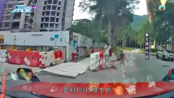 車CAM片｜的士司機夫婦同遭「霸王客」走數！公開車Cam片招數如出一轍 狡猾扮嘔即走