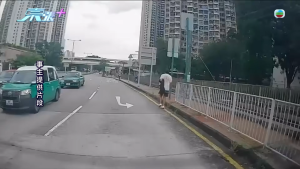 車CAM片｜的士司機夫婦同遭「霸王客」走數！公開車Cam片招數如出一轍 狡猾扮嘔即走