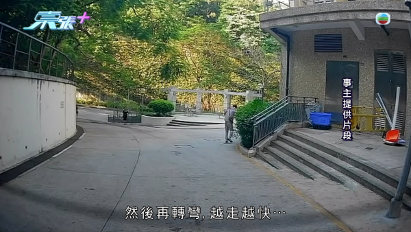 車CAM片｜的士司機夫婦同遭「霸王客」走數！公開車Cam片招數如出一轍 狡猾扮嘔即走