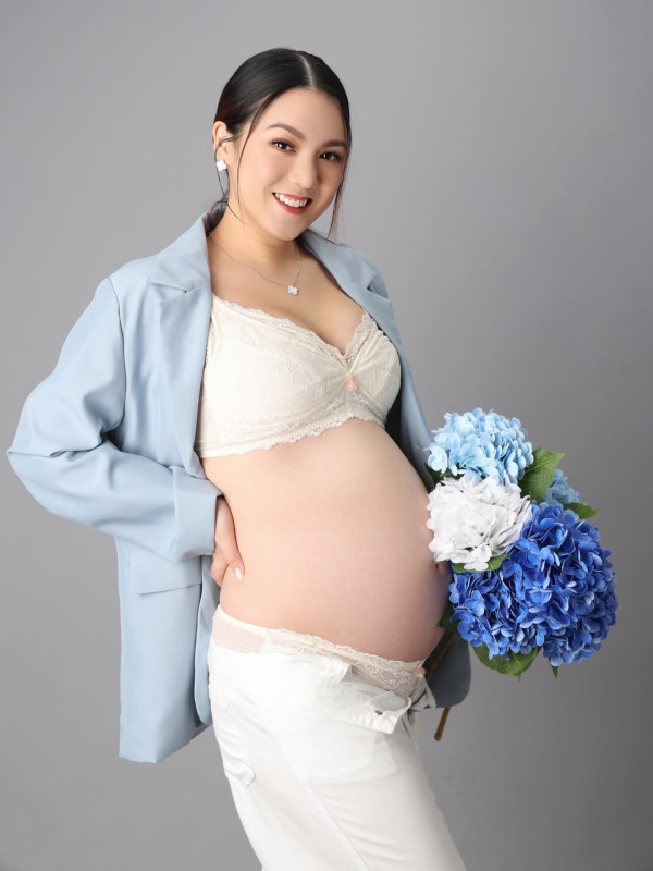 30岁女艺人IG报喜宣布诞下儿子！甜晒一家三口抱娃全家福：欢迎来到这个世界