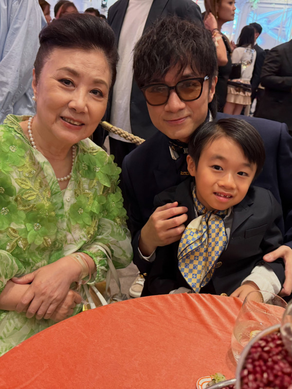 何猷君奚夢瑤補辦結婚酒會場面震撼！汪明荃公開現場相 豪門圈娛樂圈名流星光熠熠