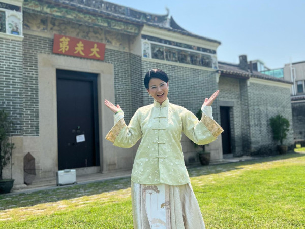62岁黎燕珊离婚22年无预警宣布再婚！与圈外男友黄昏恋修成正果：这个是缘分