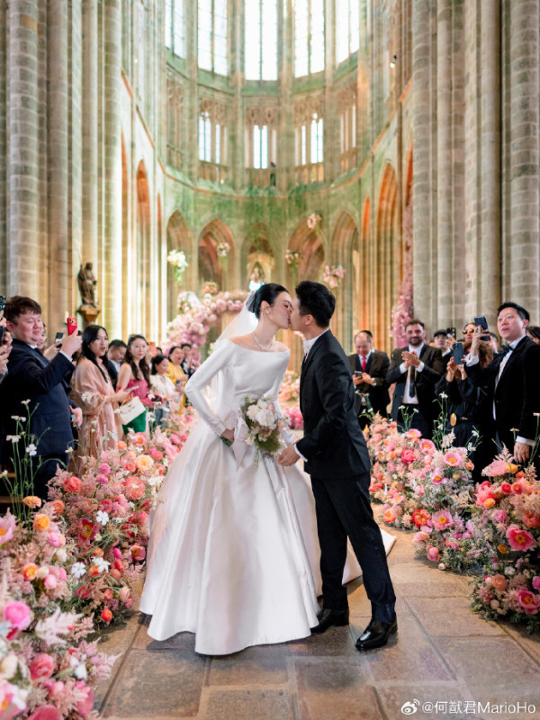 何猷君奚夢瑤補辦結婚酒會場面震撼！汪明荃公開現場相 豪門圈娛樂圈名流星光熠熠