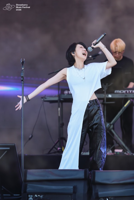 广州草莓音乐节｜Gin Lee李幸倪被晒到黑了几个度！乐队Daze in White差点没带上主唱？